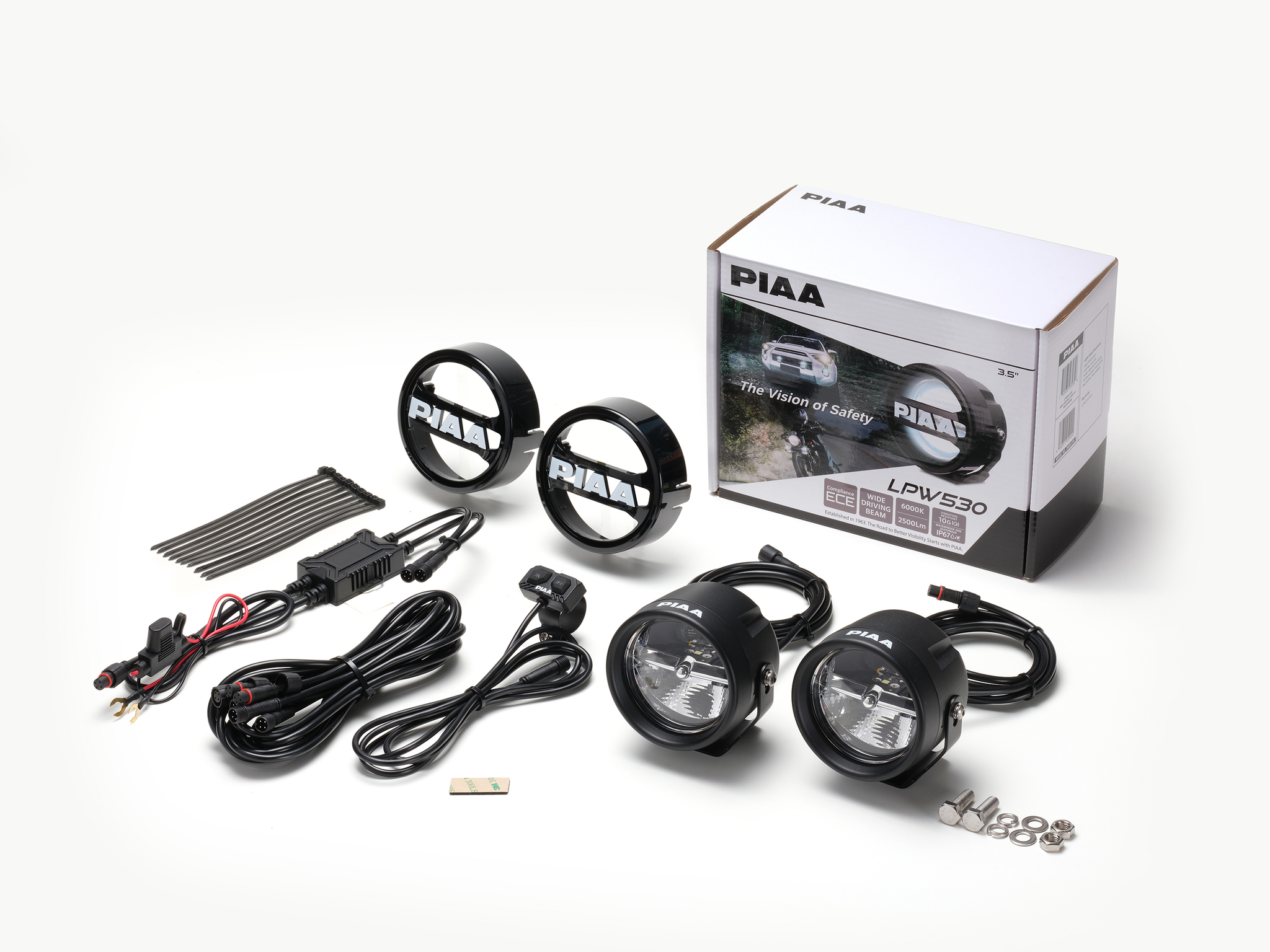 DKW539E_1.jpg PIAA DKW539E LPW530 3.5" ROUND LAMP KIT 20W / 2500LM / 6000K DRIVING BEAMECE CERTIFIED - Image 1